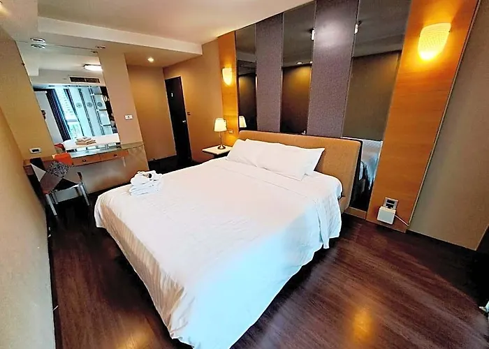 Custom Design Loft With Views And Rooftop Pool 酒店 4*