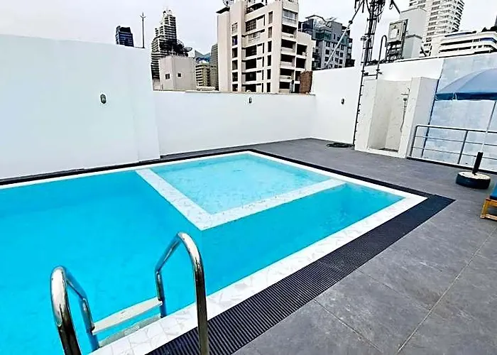酒店 Custom Design Loft With Views And Rooftop Pool 4*